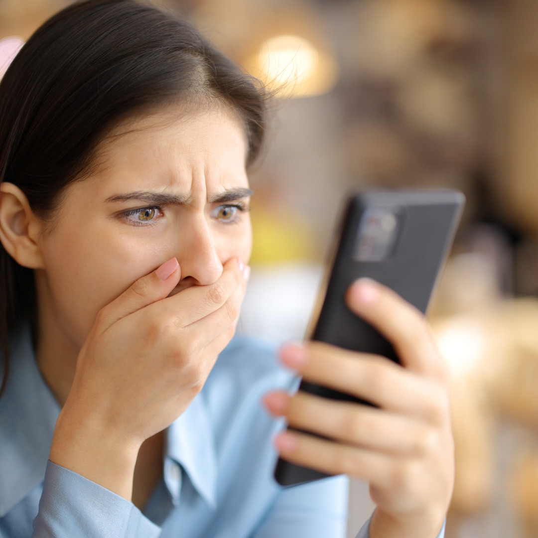 AI-assisted-web-chat-hero-img-1