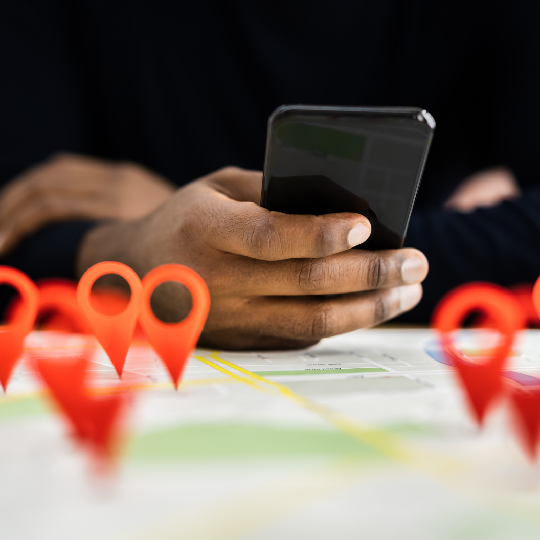 AI-assisted-web-chat-hero-img-1