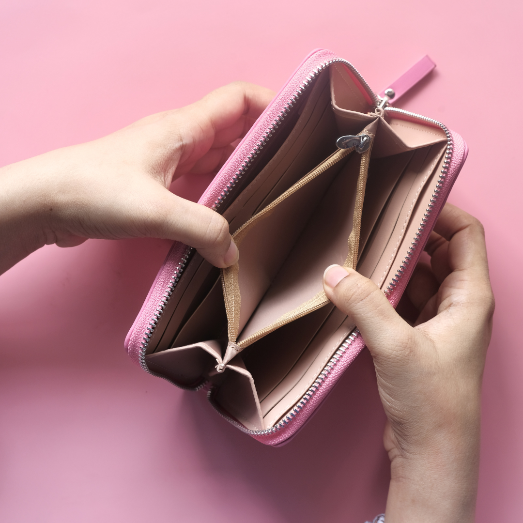 AI-assisted-web-chat-hero-img-1